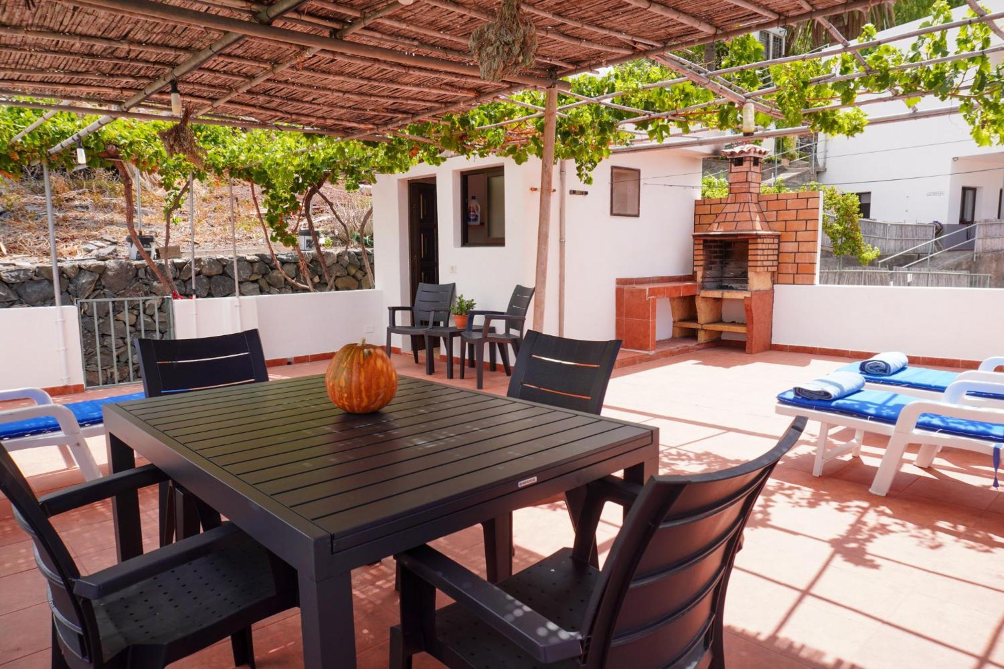 Holiday House Casa Argelio Alojera Exterior foto